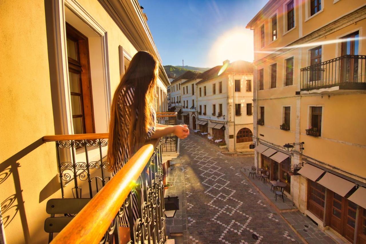 Hotel Argjiro Gjirokastër Exteriör bild