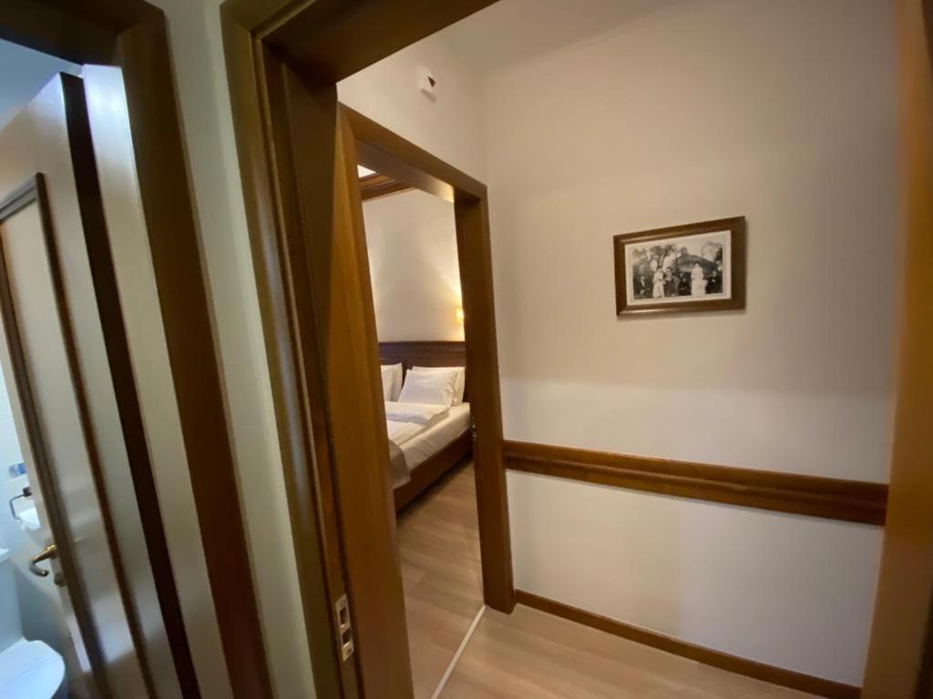 Hotel Argjiro Gjirokastër Exteriör bild