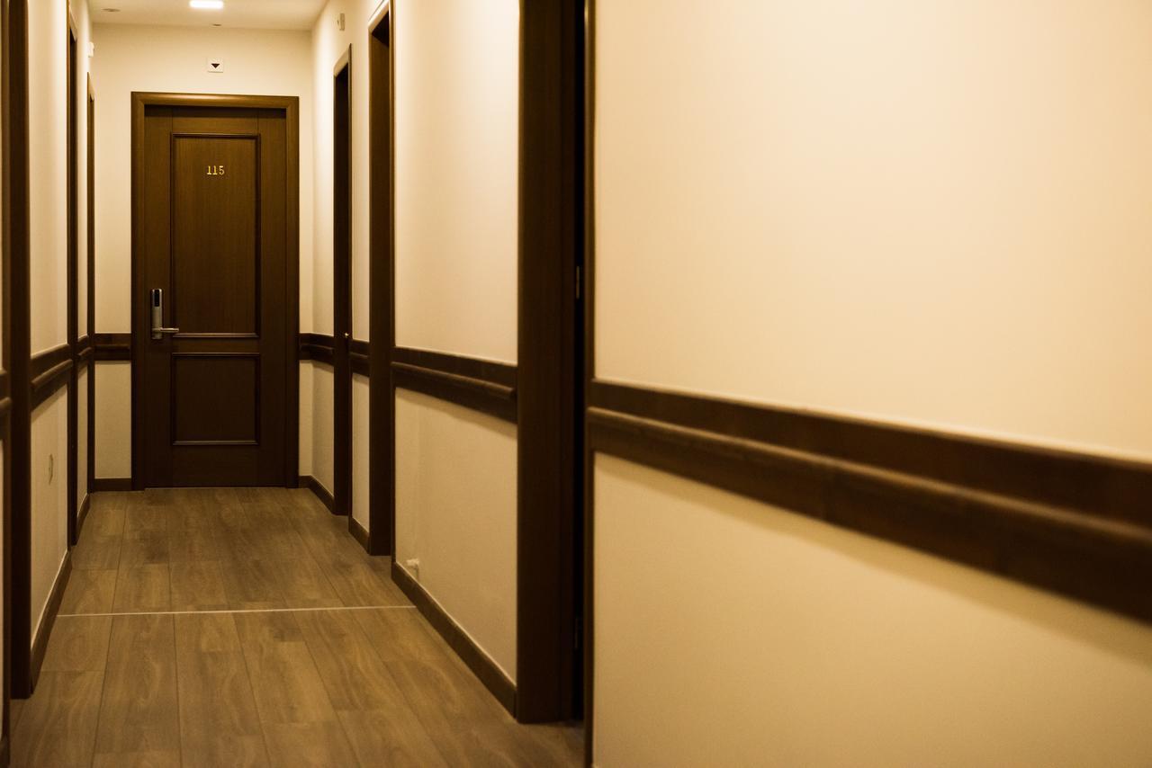 Hotel Argjiro Gjirokastër Exteriör bild