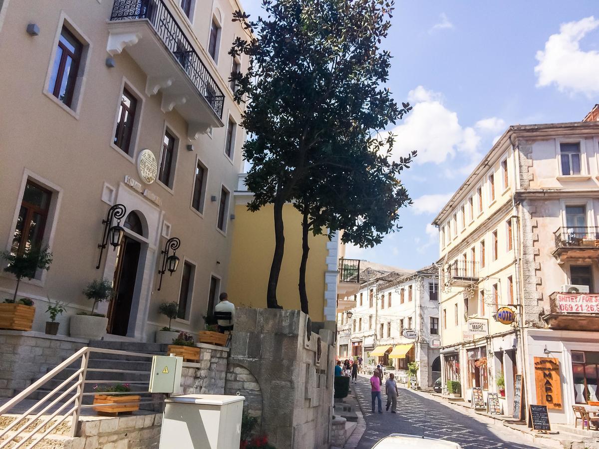 Hotel Argjiro Gjirokastër Exteriör bild