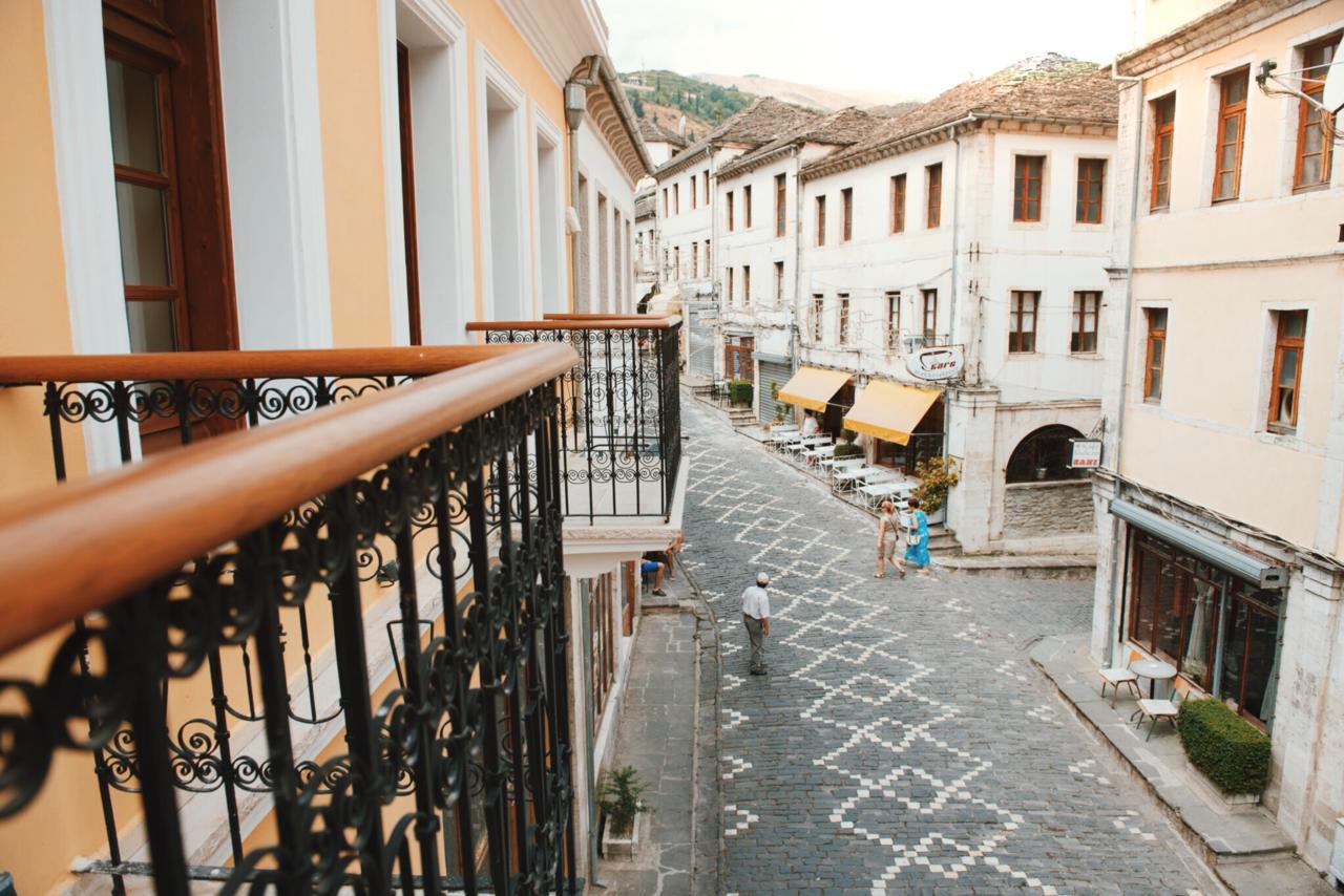 Hotel Argjiro Gjirokastër Exteriör bild
