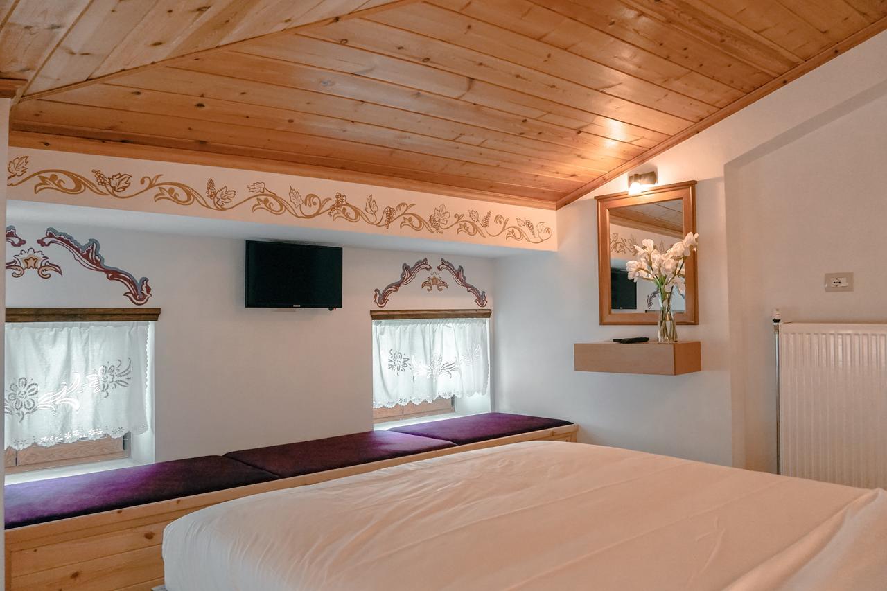 Hotel Argjiro Gjirokastër Exteriör bild