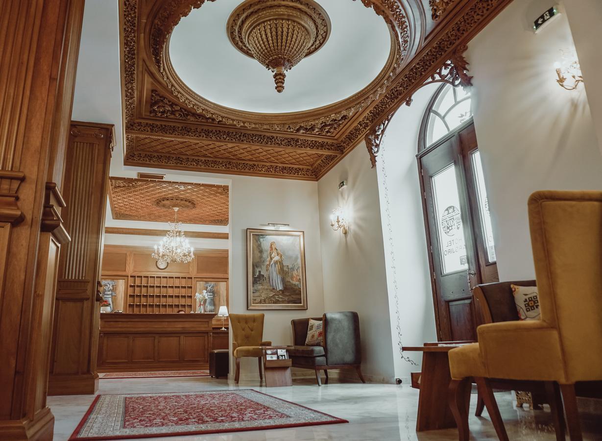 Hotel Argjiro Gjirokastër Exteriör bild