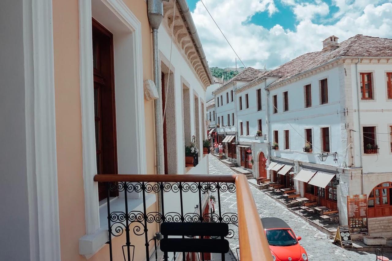 Hotel Argjiro Gjirokastër Exteriör bild