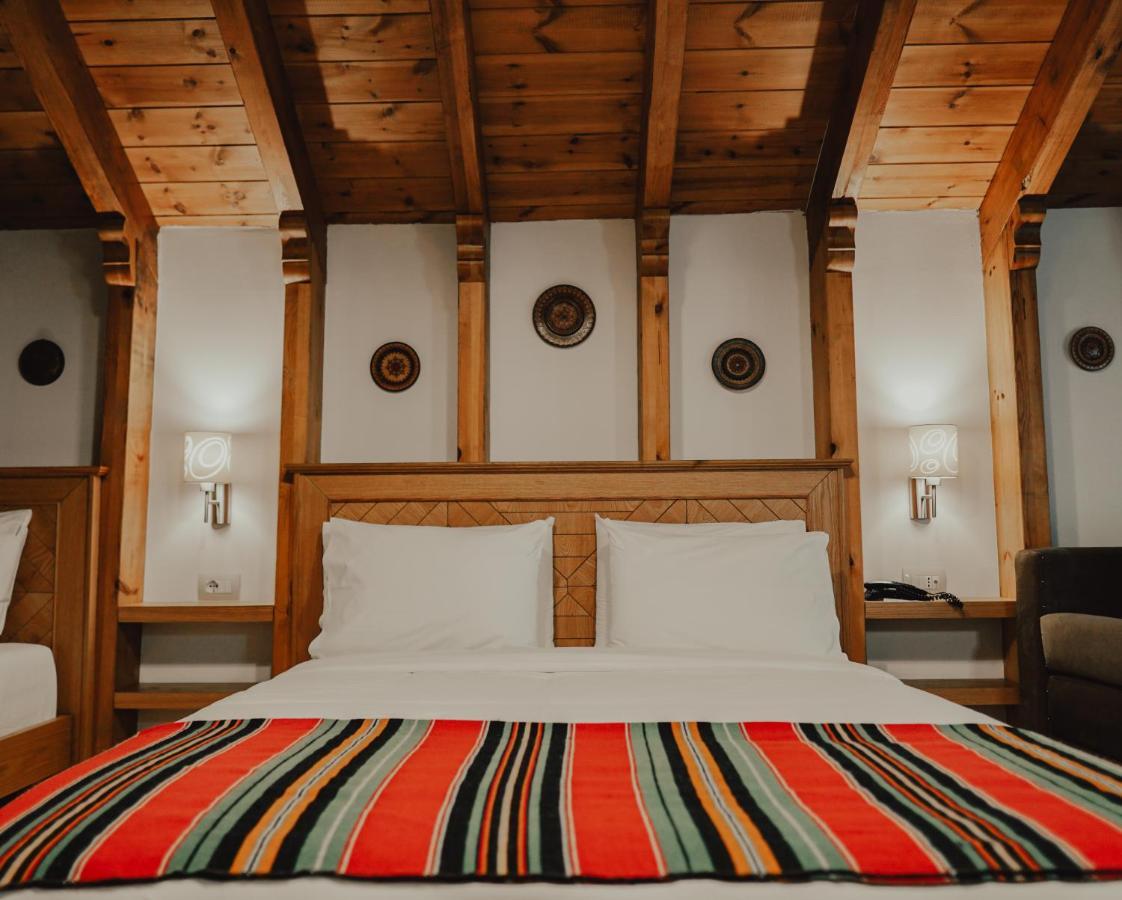 Hotel Argjiro Gjirokastër Exteriör bild